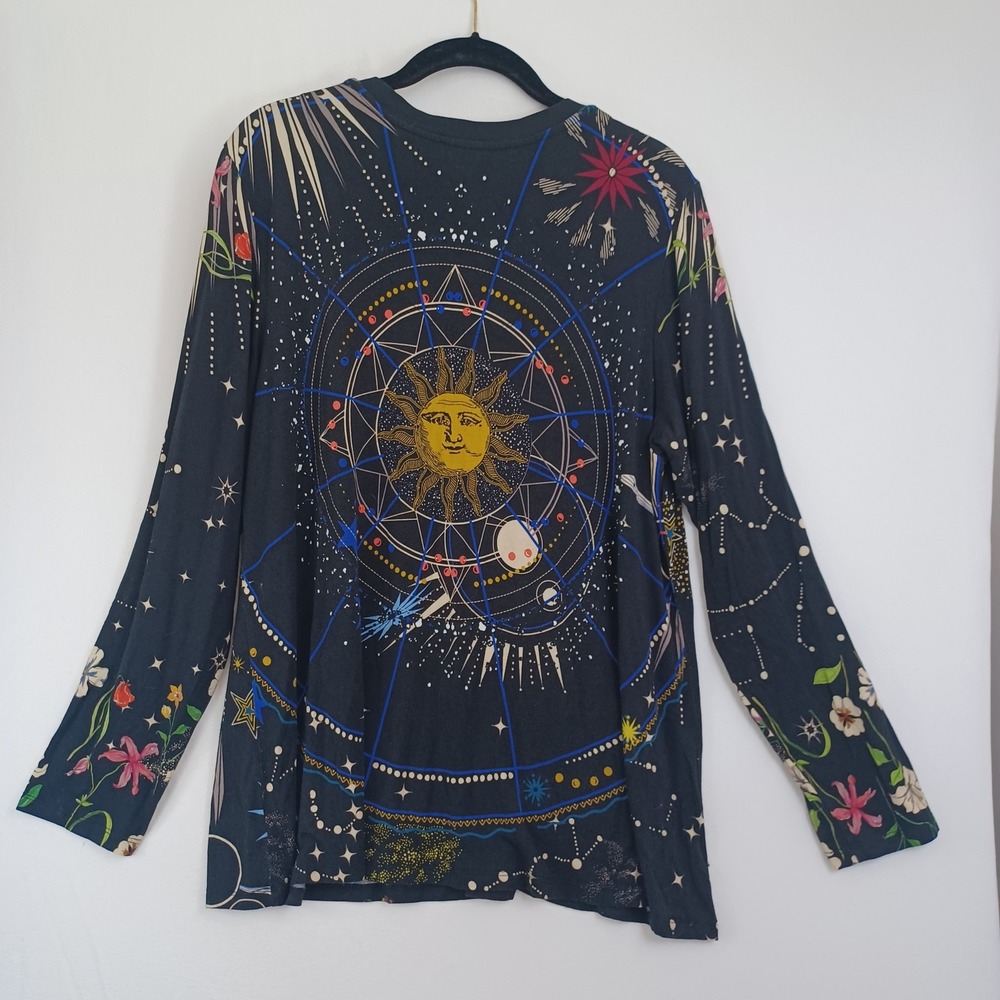 Johnny Was XL Celestial Astrological Bamboo V-Neck Top Charcoal Black Sun Moon - Picture 3 of 8